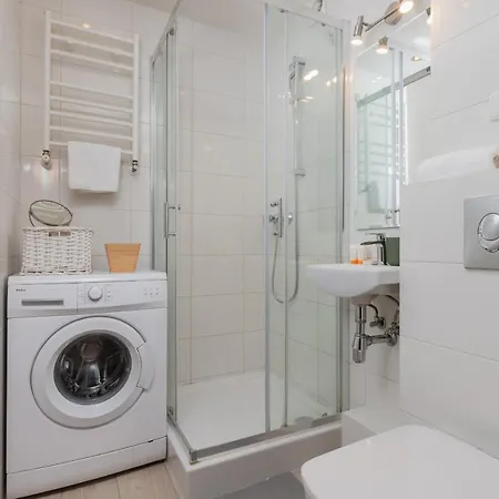 Comfortable Apartment Near The Beach In Sopot By Noclegi Renters Apartamento